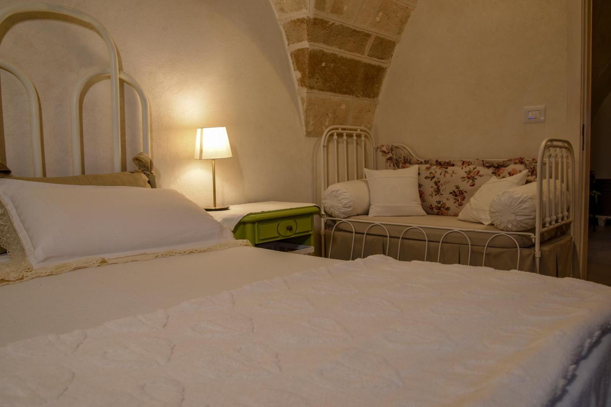 Antica Casina B&B Di Charme Pulsano Extérieur photo