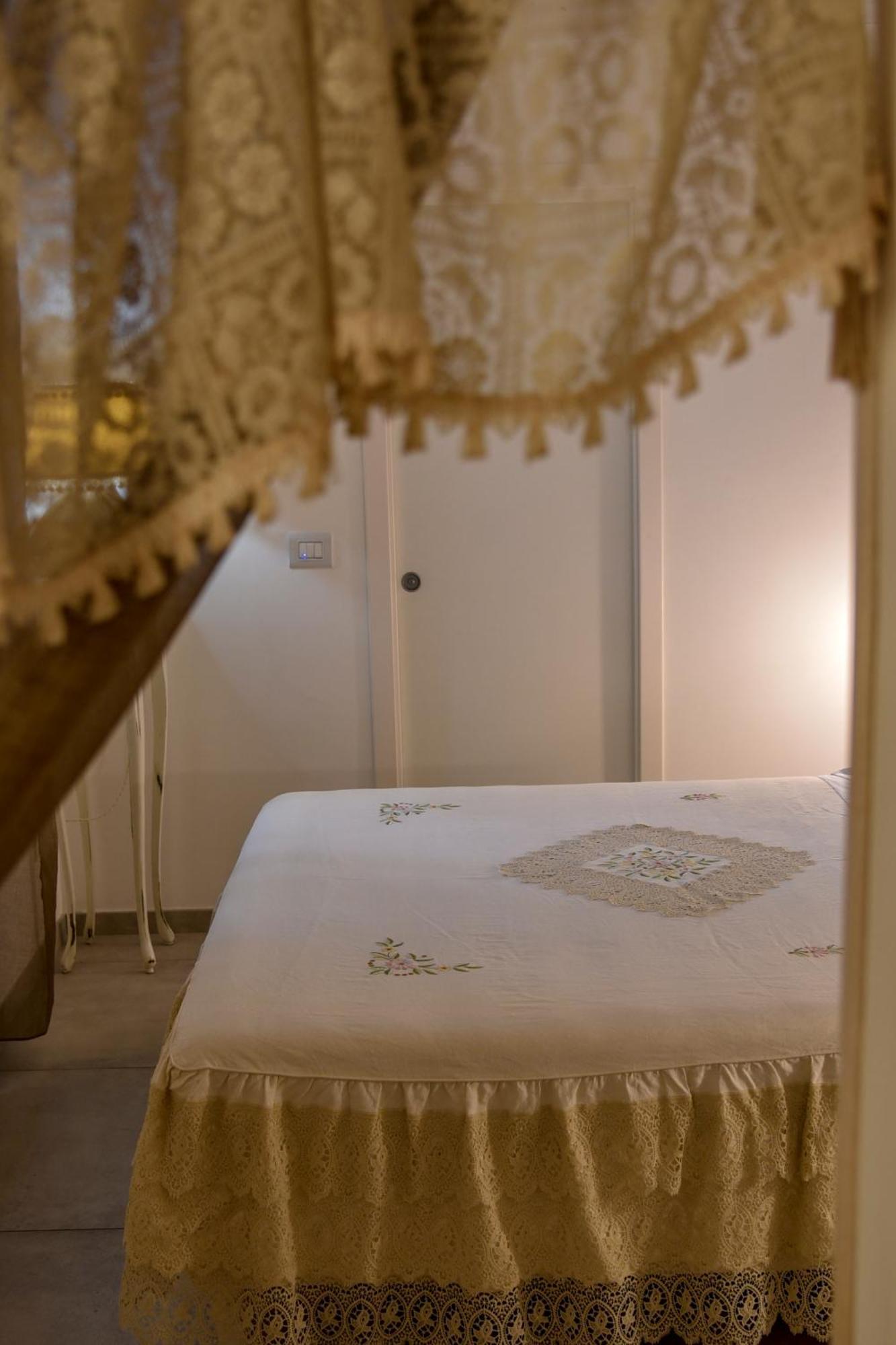 Antica Casina B&B Di Charme Pulsano Extérieur photo